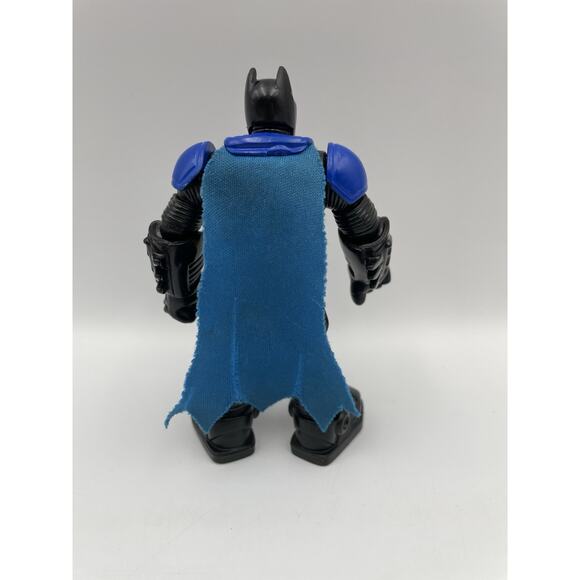 Mattel 2010 DC Comics Super Friends Hero World Batman 4.75 Inch Action Figure - Picture 6 of 9